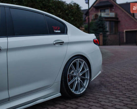 Белый БМВ 5 Серия, объемом двигателя 3 л и пробегом 139 тыс. км за 35000 $, фото 19 на Automoto.ua