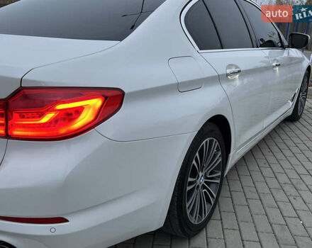 Белый БМВ 5 Серия, объемом двигателя 2 л и пробегом 196 тыс. км за 23000 $, фото 10 на Automoto.ua
