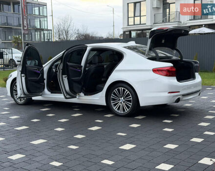 Білий БМВ 5 Серія, об'ємом двигуна 2 л та пробігом 74 тис. км за 26500 $, фото 63 на Automoto.ua
