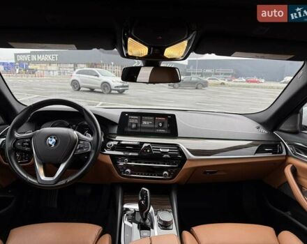 Белый БМВ 5 Серия, объемом двигателя 3 л и пробегом 145 тыс. км за 31000 $, фото 18 на Automoto.ua