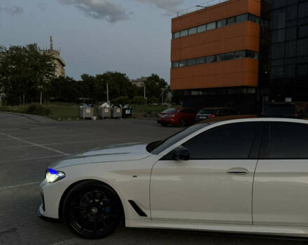 Белый БМВ 5 Серия, объемом двигателя 3 л и пробегом 180 тыс. км за 35400 $, фото 7 на Automoto.ua