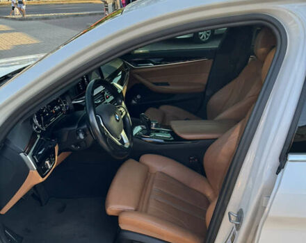 Білий БМВ 5 Серія, об'ємом двигуна 2.98 л та пробігом 97 тис. км за 35900 $, фото 9 на Automoto.ua