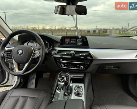 Білий БМВ 5 Серія, об'ємом двигуна 2 л та пробігом 207 тис. км за 24500 $, фото 10 на Automoto.ua