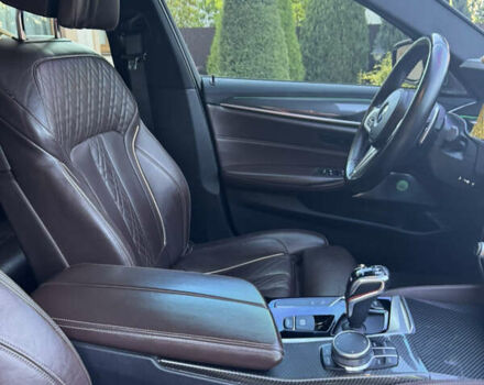 Белый БМВ 5 Серия, объемом двигателя 3 л и пробегом 180 тыс. км за 35400 $, фото 40 на Automoto.ua