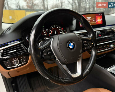 Білий БМВ 5 Серія, об'ємом двигуна 2 л та пробігом 222 тис. км за 23500 $, фото 11 на Automoto.ua