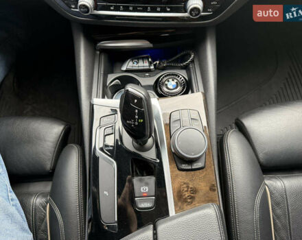 Белый БМВ 5 Серия, объемом двигателя 3 л и пробегом 132 тыс. км за 31500 $, фото 13 на Automoto.ua