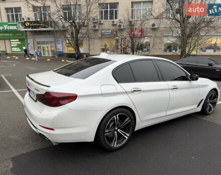 Белый БМВ 5 Серия, объемом двигателя 2.98 л и пробегом 120 тыс. км за 33700 $, фото 7 на Automoto.ua
