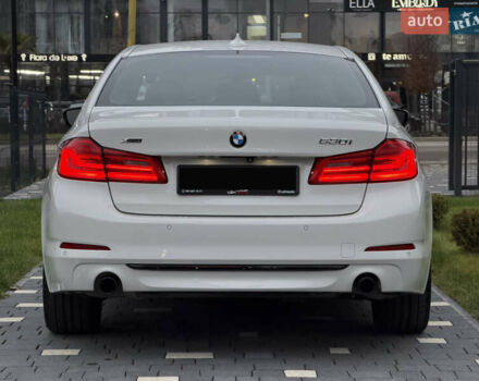 Білий БМВ 5 Серія, об'ємом двигуна 2 л та пробігом 74 тис. км за 26500 $, фото 18 на Automoto.ua