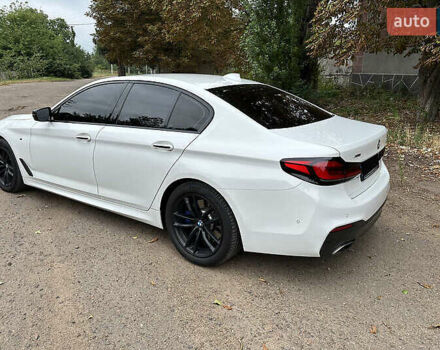 БМВ 5 Серия 2017 в Львове на Automoto.ua Белый БМВ 5 Серия, объемом двигателя 2 л и пробегом 107 тыс. км за 27500 $, фото 4 на Automoto.ua