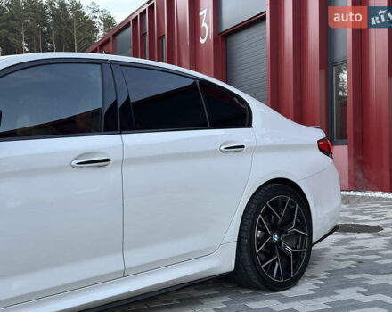 Білий БМВ 5 Серія, об'ємом двигуна 3 л та пробігом 153 тис. км за 29000 $, фото 6 на Automoto.ua