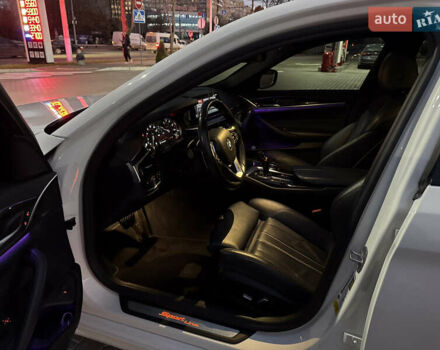 Белый БМВ 5 Серия, объемом двигателя 2 л и пробегом 130 тыс. км за 25500 $, фото 33 на Automoto.ua