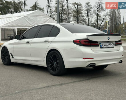 Белый БМВ 5 Серия, объемом двигателя 3 л и пробегом 220 тыс. км за 29950 $, фото 5 на Automoto.ua