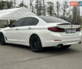 Белый БМВ 5 Серия, объемом двигателя 3 л и пробегом 220 тыс. км за 29950 $, фото 5 на Automoto.ua