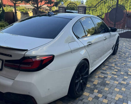 Белый БМВ 5 Серия, объемом двигателя 3 л и пробегом 180 тыс. км за 35400 $, фото 60 на Automoto.ua