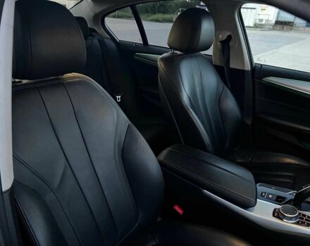 Белый БМВ 5 Серия, объемом двигателя 2 л и пробегом 99 тыс. км за 16500 $, фото 10 на Automoto.ua