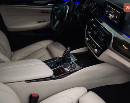 Белый БМВ 5 Серия, объемом двигателя 3 л и пробегом 139 тыс. км за 35000 $, фото 60 на Automoto.ua