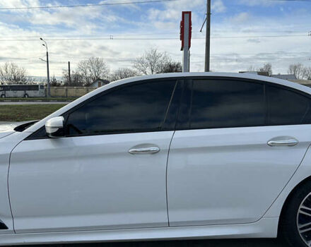 Белый БМВ 5 Серия, объемом двигателя 3 л и пробегом 131 тыс. км за 33000 $, фото 11 на Automoto.ua