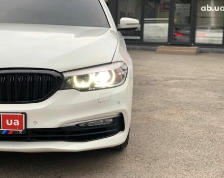 Білий БМВ 5 Серія, об'ємом двигуна 2 л та пробігом 220 тис. км за 23290 $, фото 9 на Automoto.ua