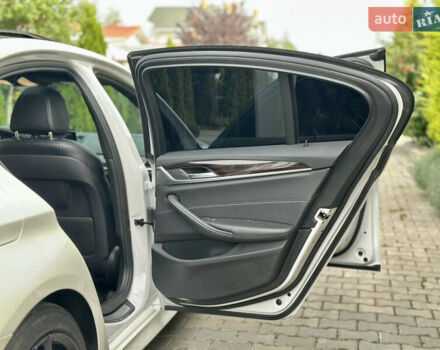 Білий БМВ 5 Серія, об'ємом двигуна 2 л та пробігом 132 тис. км за 24500 $, фото 31 на Automoto.ua