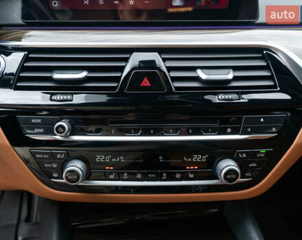 Білий БМВ 5 Серія, об'ємом двигуна 2 л та пробігом 178 тис. км за 27999 $, фото 36 на Automoto.ua