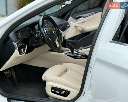 Білий БМВ 5 Серія, об'ємом двигуна 2 л та пробігом 153 тис. км за 23900 $, фото 24 на Automoto.ua