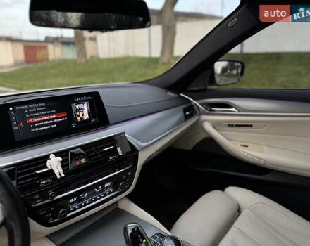 Белый БМВ 5 Серия, объемом двигателя 4.39 л и пробегом 106 тыс. км за 38000 $, фото 21 на Automoto.ua