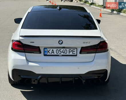 БМВ 5 Серия 2017 в Киеве на Automoto.ua Белый БМВ 5 Серия, объемом двигателя 3 л и пробегом 163 тыс. км за 33777 $, фото 3 на Automoto.ua
