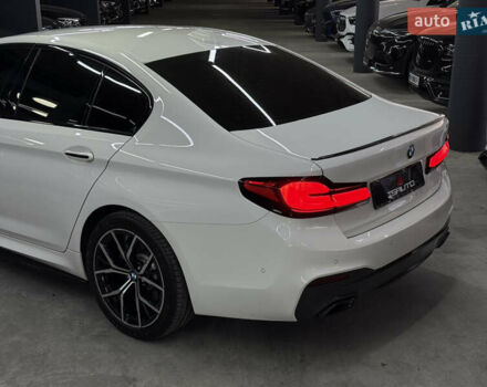 Білий БМВ 5 Серія, об'ємом двигуна 2 л та пробігом 124 тис. км за 33999 $, фото 12 на Automoto.ua