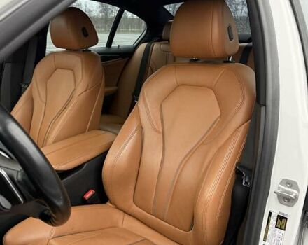 Белый БМВ 5 Серия, объемом двигателя 3 л и пробегом 145 тыс. км за 31000 $, фото 17 на Automoto.ua