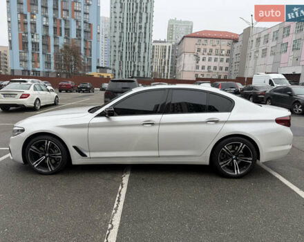 Белый БМВ 5 Серия, объемом двигателя 2.98 л и пробегом 120 тыс. км за 33700 $, фото 9 на Automoto.ua