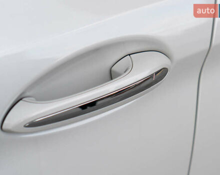 Белый БМВ 5 Серия, объемом двигателя 2 л и пробегом 178 тыс. км за 28400 $, фото 61 на Automoto.ua