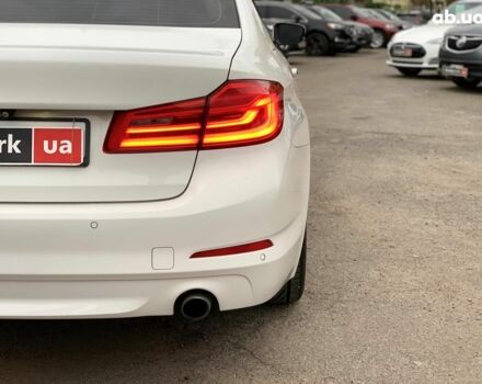 Білий БМВ 5 Серія, об'ємом двигуна 2 л та пробігом 220 тис. км за 23290 $, фото 11 на Automoto.ua