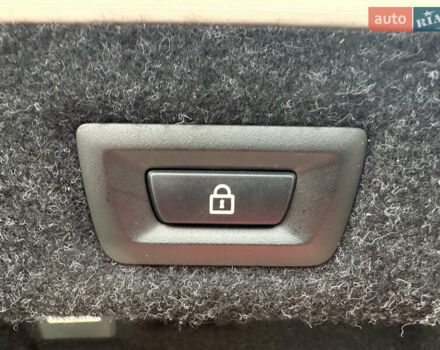 Белый БМВ 5 Серия, объемом двигателя 2 л и пробегом 175 тыс. км за 27000 $, фото 7 на Automoto.ua