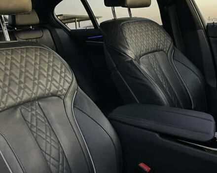 Белый БМВ 5 Серия, объемом двигателя 2.99 л и пробегом 245 тыс. км за 36000 $, фото 24 на Automoto.ua