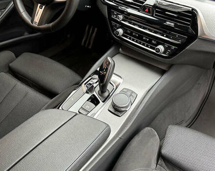 БМВ 5 Серия 2017 в Львове на Automoto.ua Белый БМВ 5 Серия, объемом двигателя 2 л и пробегом 107 тыс. км за 27500 $, фото 22 на Automoto.ua