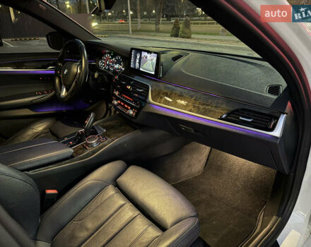 Белый БМВ 5 Серия, объемом двигателя 2 л и пробегом 130 тыс. км за 25500 $, фото 52 на Automoto.ua