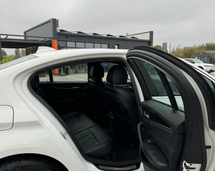 Белый БМВ 5 Серия, объемом двигателя 2 л и пробегом 157 тыс. км за 24500 $, фото 15 на Automoto.ua