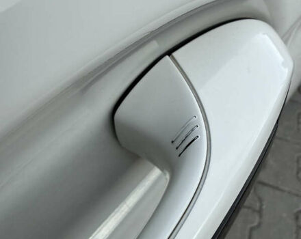 Білий БМВ 5 Серія, об'ємом двигуна 3 л та пробігом 128 тис. км за 40999 $, фото 14 на Automoto.ua