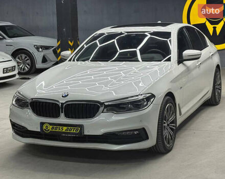 Белый БМВ 5 Серия, объемом двигателя 2.99 л и пробегом 245 тыс. км за 33000 $, фото 2 на Automoto.ua