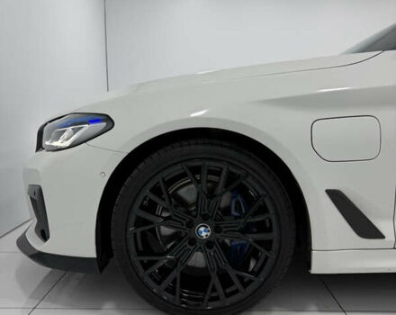 Белый БМВ 5 Серия, объемом двигателя 2 л и пробегом 169 тыс. км за 27500 $, фото 8 на Automoto.ua