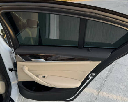 Белый БМВ 5 Серия, объемом двигателя 2 л и пробегом 135 тыс. км за 29999 $, фото 18 на Automoto.ua