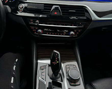 Білий БМВ 5 Серія, об'ємом двигуна 2 л та пробігом 187 тис. км за 25900 $, фото 79 на Automoto.ua