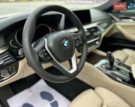Белый БМВ 5 Серия, объемом двигателя 2 л и пробегом 135 тыс. км за 26500 $, фото 8 на Automoto.ua