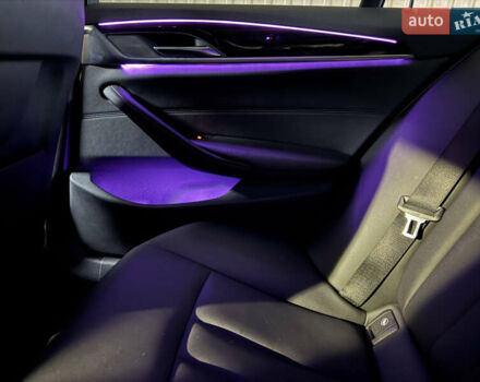 Белый БМВ 5 Серия, объемом двигателя 2 л и пробегом 93 тыс. км за 24000 $, фото 14 на Automoto.ua