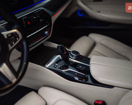 Белый БМВ 5 Серия, объемом двигателя 3 л и пробегом 139 тыс. км за 35000 $, фото 71 на Automoto.ua