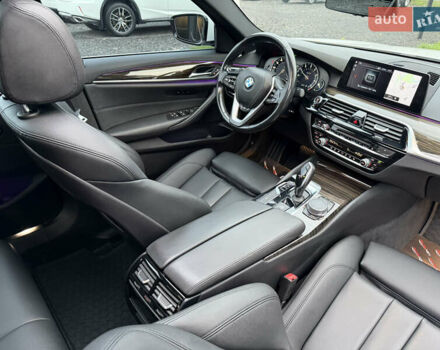 Білий БМВ 5 Серія, об'ємом двигуна 2 л та пробігом 74 тис. км за 26500 $, фото 39 на Automoto.ua