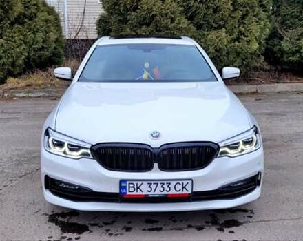 Белый БМВ 5 Серия, объемом двигателя 3 л и пробегом 113 тыс. км за 32000 $, фото 6 на Automoto.ua