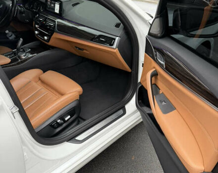 Белый БМВ 5 Серия, объемом двигателя 2.98 л и пробегом 120 тыс. км за 33700 $, фото 23 на Automoto.ua