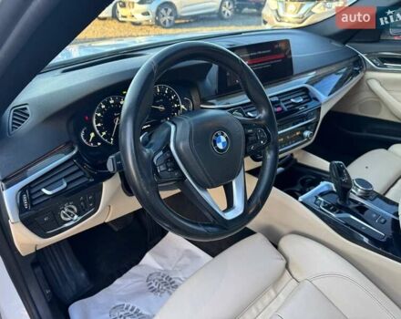 Білий БМВ 5 Серія, об'ємом двигуна 2 л та пробігом 221 тис. км за 19500 $, фото 12 на Automoto.ua