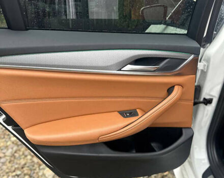 Белый БМВ 5 Серия, объемом двигателя 2 л и пробегом 204 тыс. км за 27400 $, фото 18 на Automoto.ua